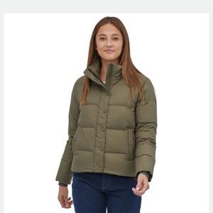 Patagonia Women’s Silent Down Jacket